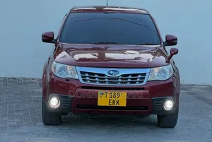 Subaru Forester 2.0D X 2011 Maroon
