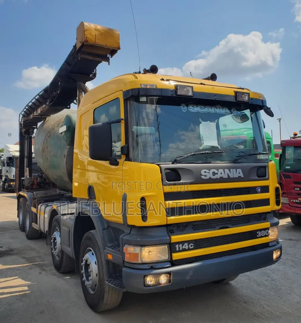 Scania 2004 Yellow