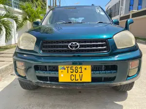Toyota RAV4 Automatic 2000 Green