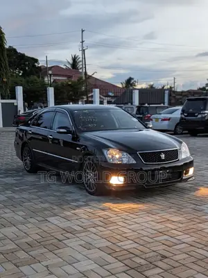 Toyota Crown 2005 Black