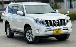 Toyota Land Cruiser Prado 2016 White