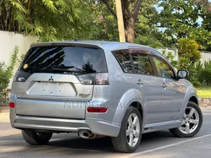 Mitsubishi Outlander 2009 Silver