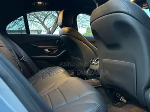 Mercedes-Benz C-Class 2016 Silver
