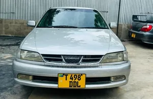 Toyota Carina 1.5 FWD Sedan 2000 Silver