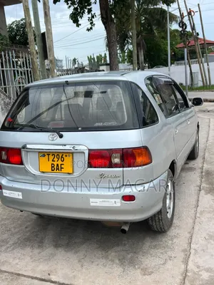 Toyota Ipsum 2004 Silver