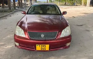 Toyota Crown 2006 Maroon