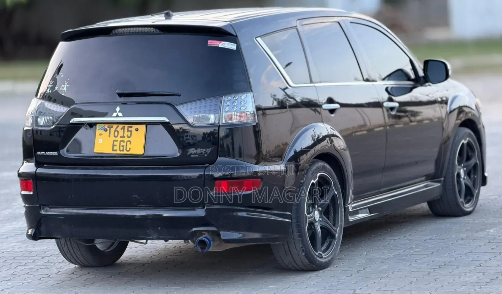Mitsubishi Outlander 2010 Black