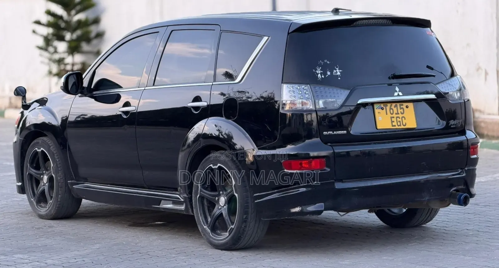 Mitsubishi Outlander 2010 Black