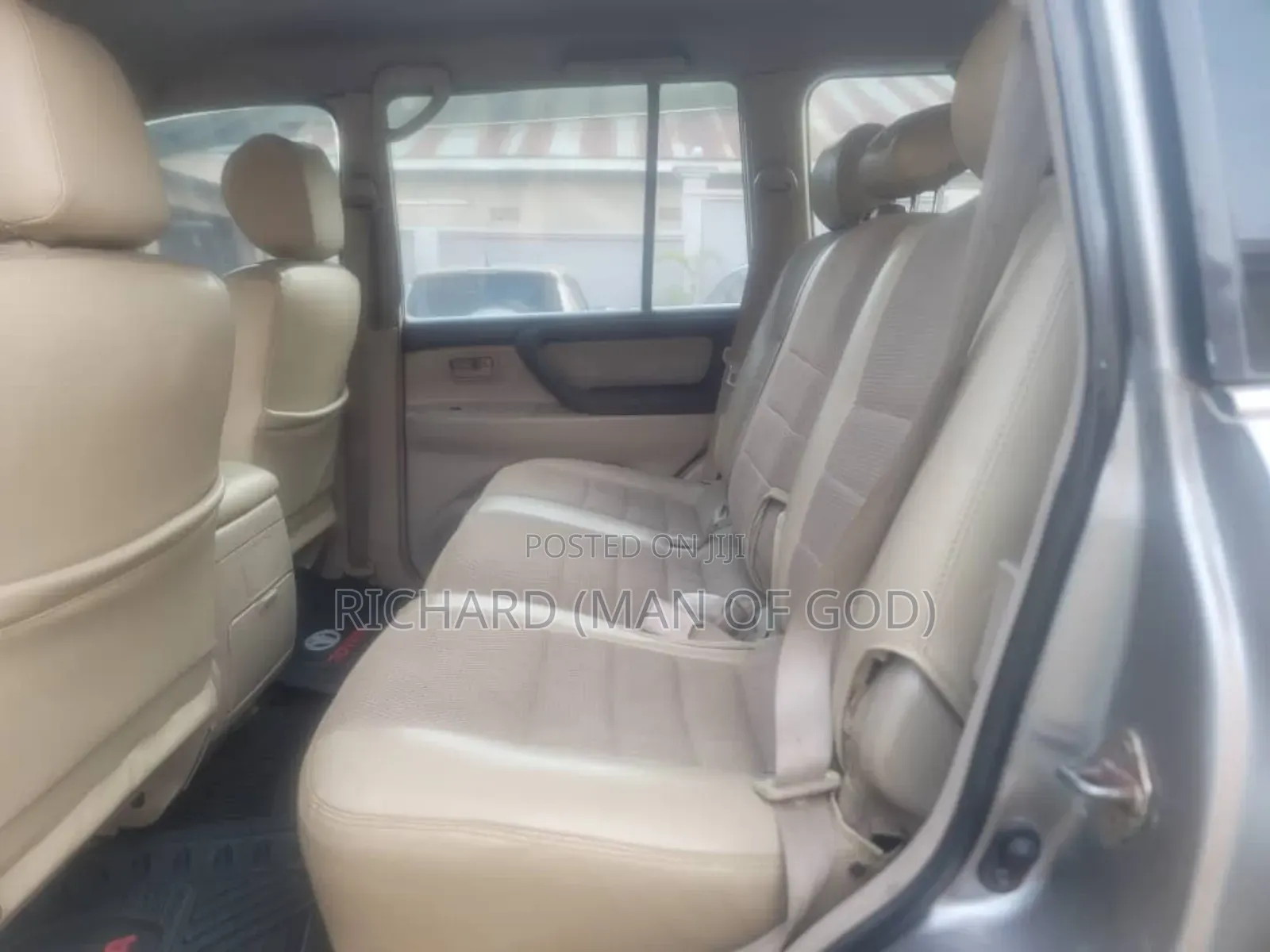 Toyota Land Cruiser 2006 Silver