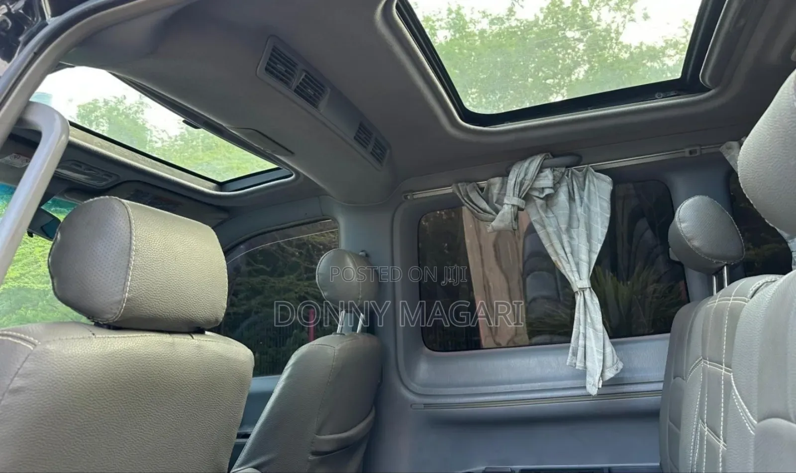 Toyota Noah 2003 Silver