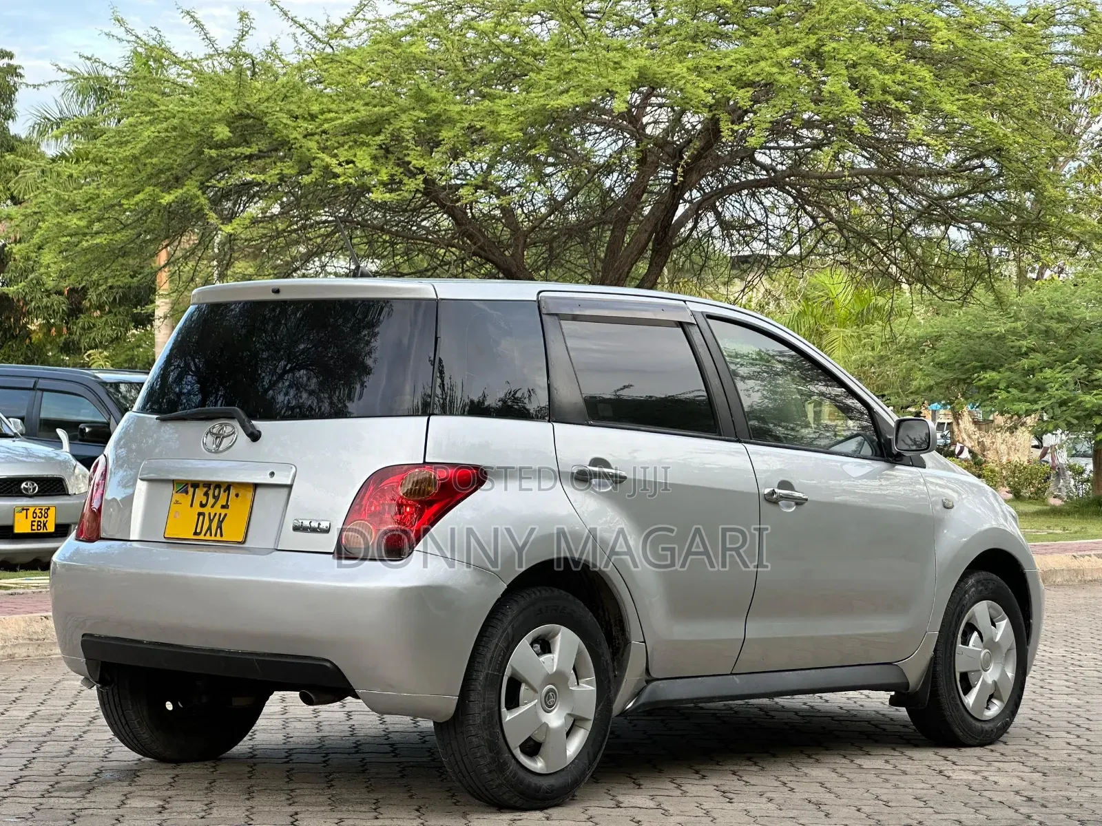 Toyota IST 2004 Silver