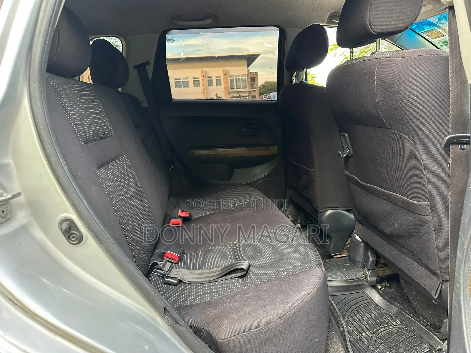 Toyota IST 2004 Silver