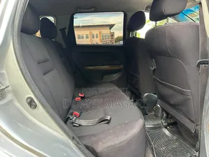 Toyota IST 2004 Silver