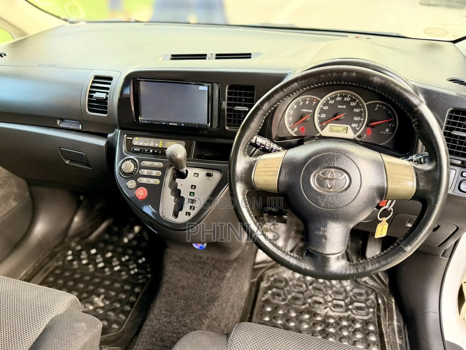 Toyota Wish 2006 White