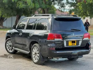 Lexus LX 570 AWD 2013 Black