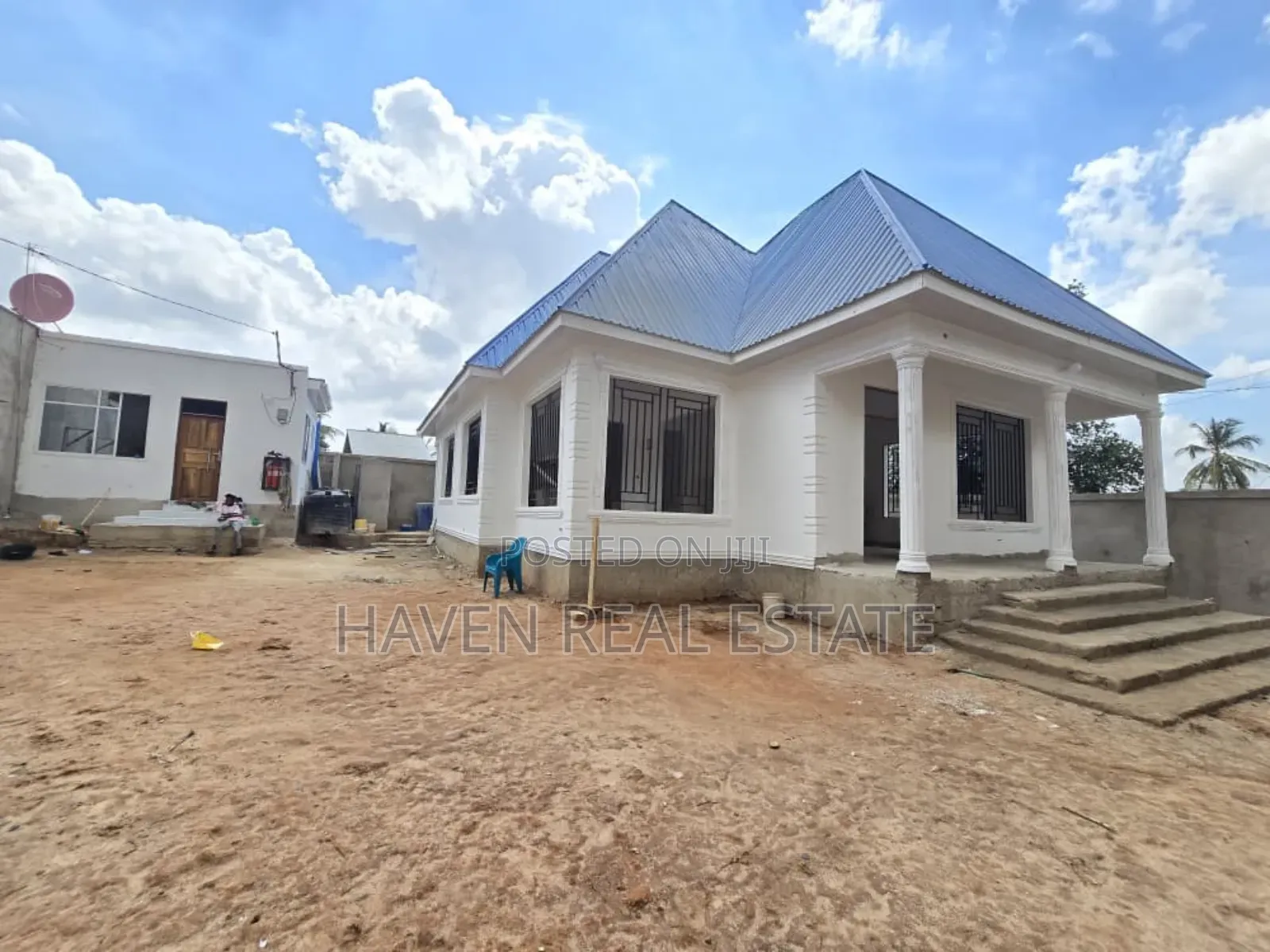 3bdrm House in Goba for sale