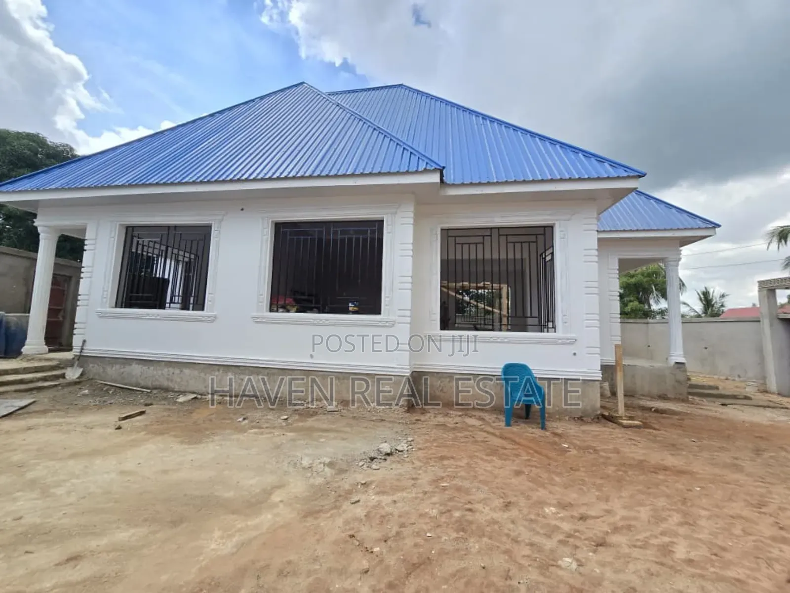 3bdrm House in Goba for sale