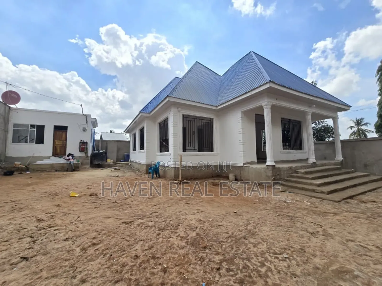 3bdrm House in Goba for sale