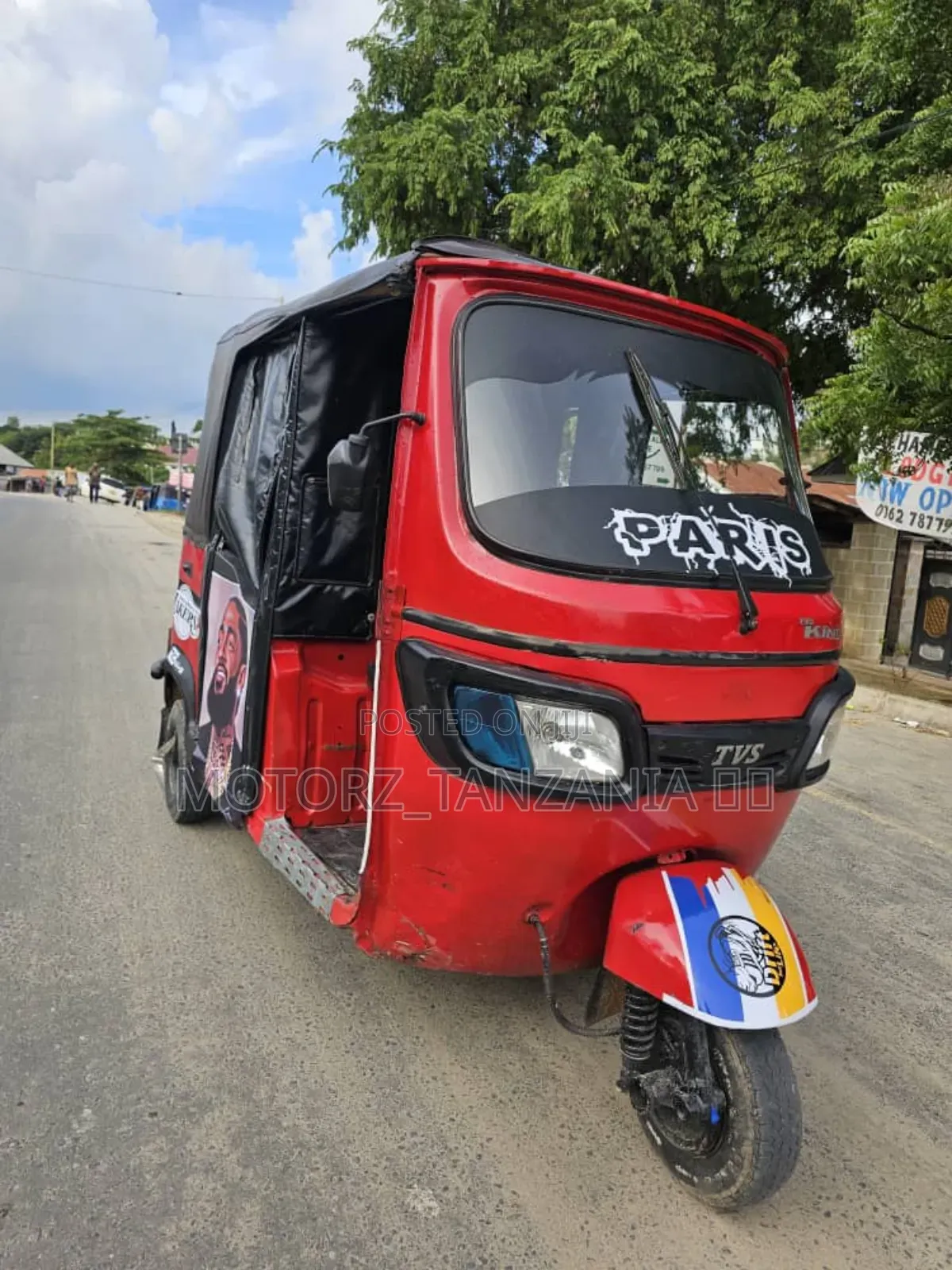 TVS King Cargo 2022 Red