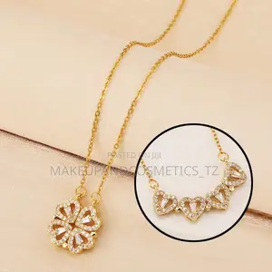 Clover Pendant Necklace
