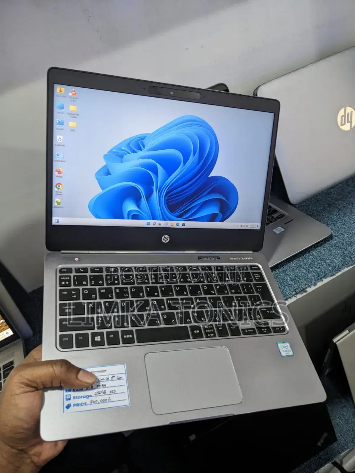 New Laptop HP EliteBook Folio G1 8GB Intel Core i5 SSD 256GB