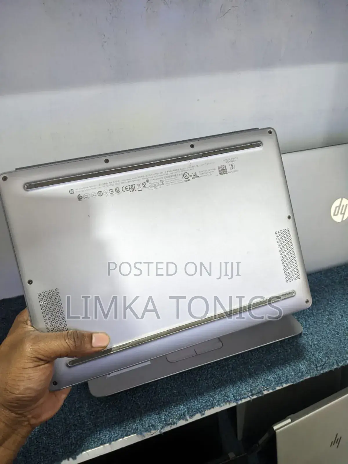 New Laptop HP EliteBook Folio G1 8GB Intel Core i5 SSD 256GB