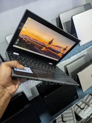 Laptop Lenovo 300e 4GB Intel Celeron SSD 160GB
