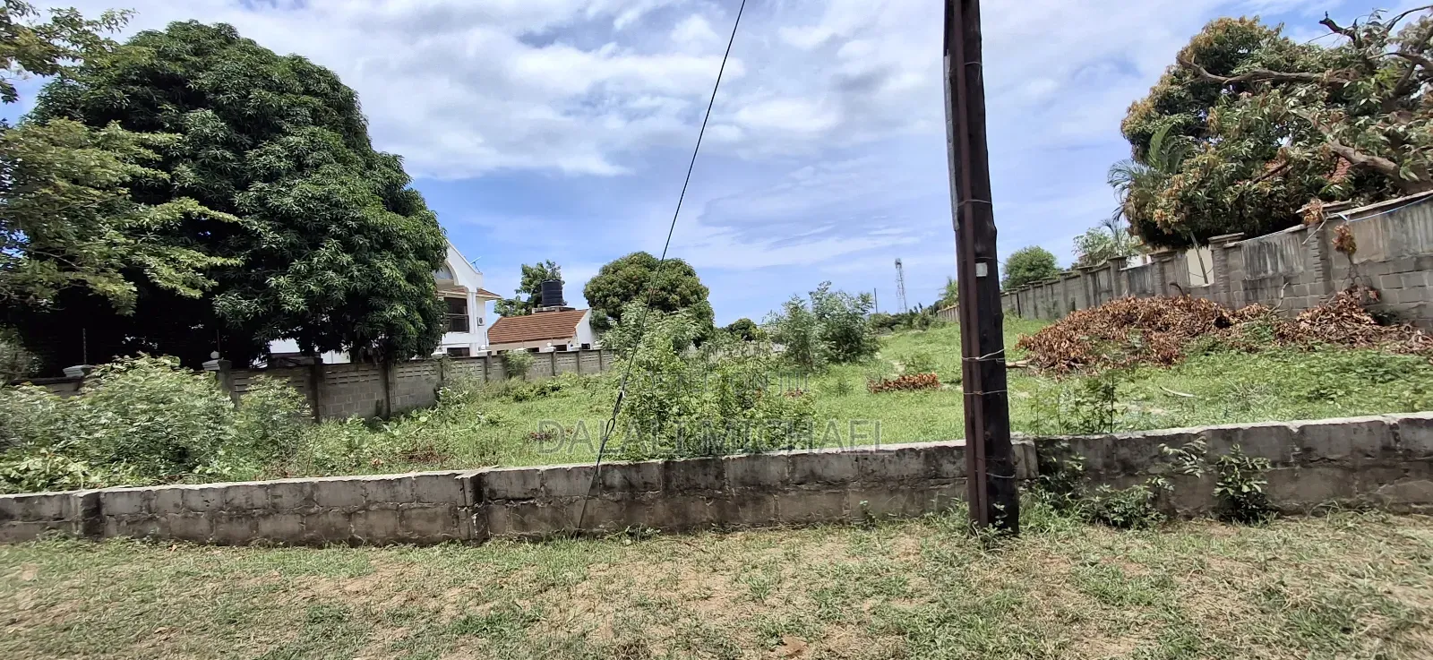 Kiwanja Kinauzwa Bunju Moga
