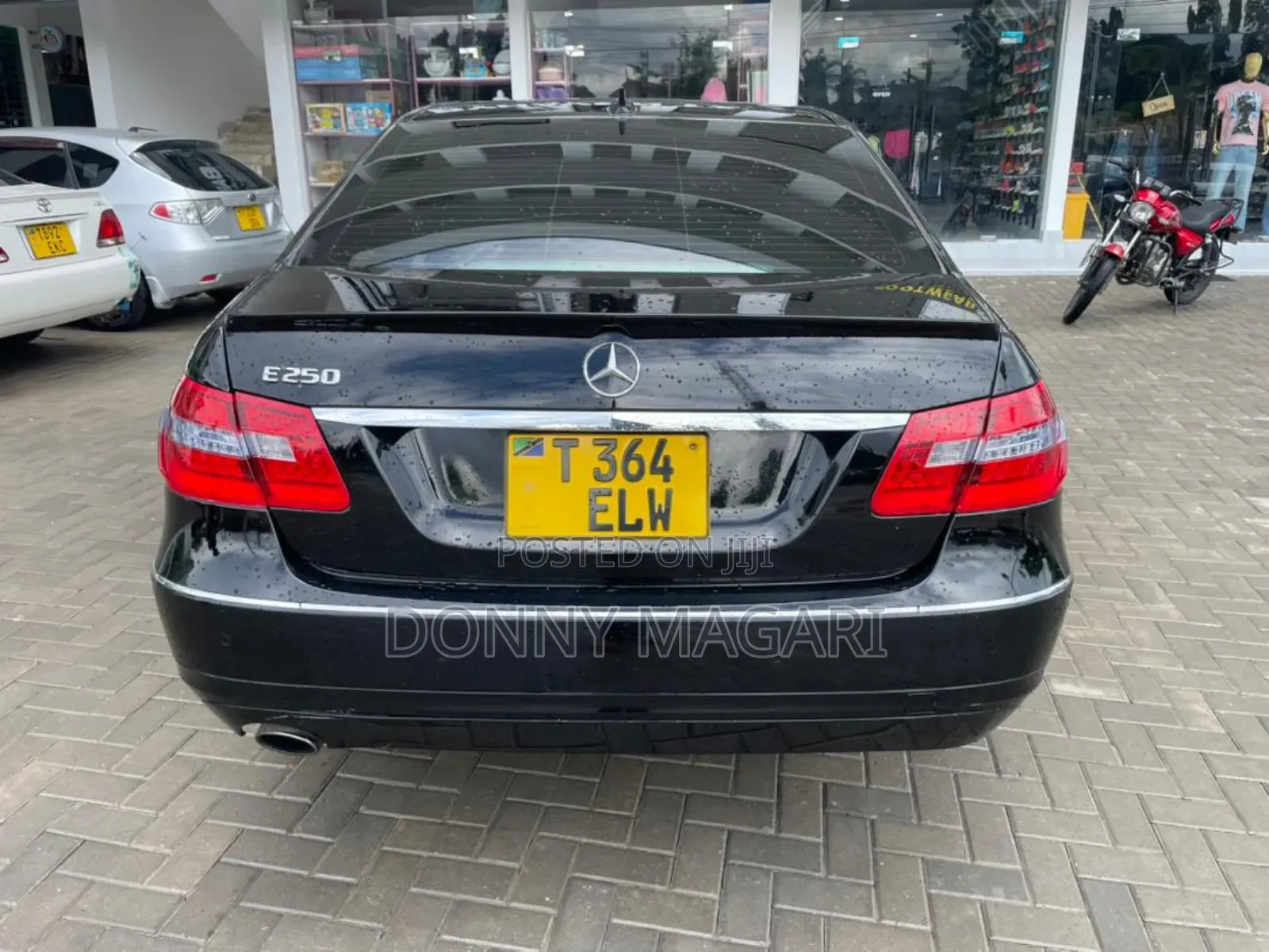 Mercedes-Benz E250 2011 Black