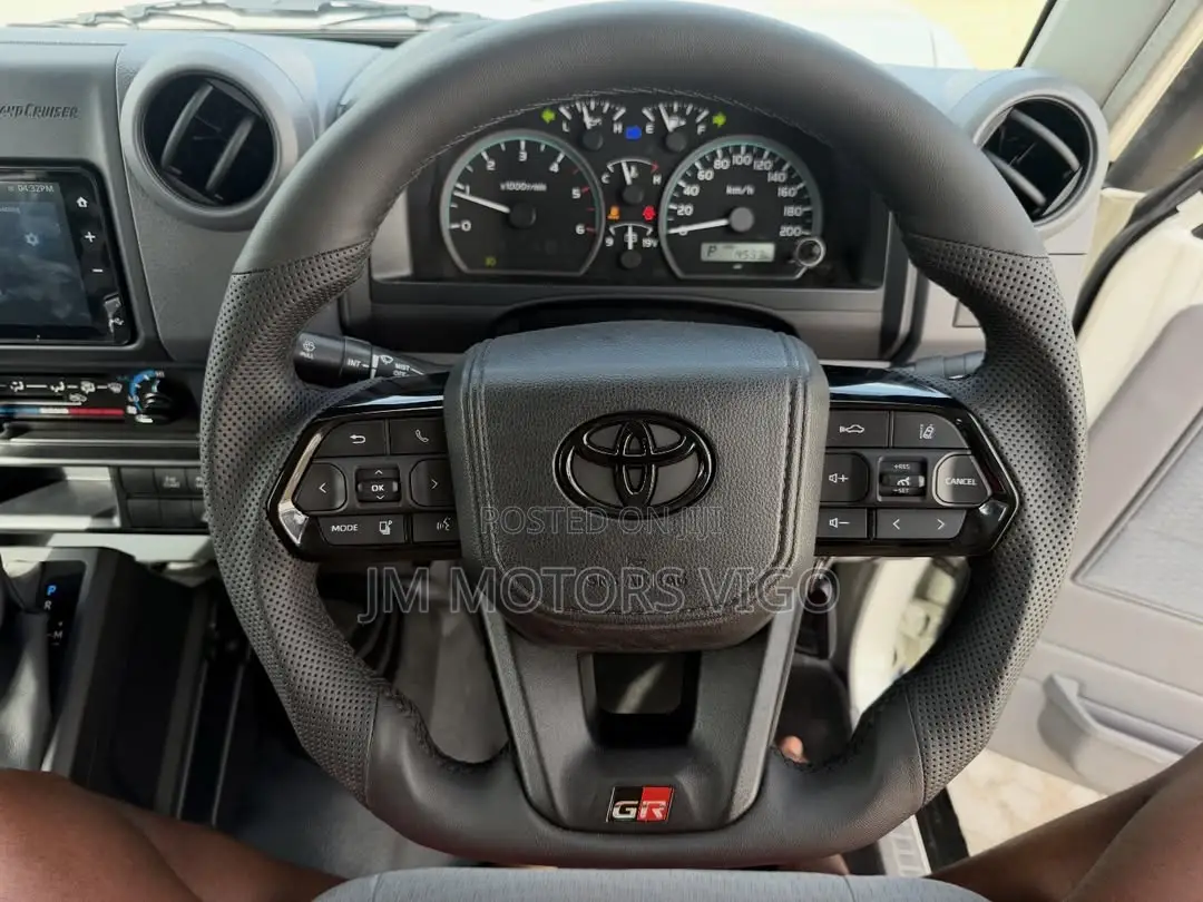 Toyota Land Cruiser 2026 White