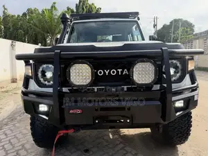 Toyota Land Cruiser 2026 White
