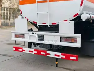 Howo 371hp Oil Tanker