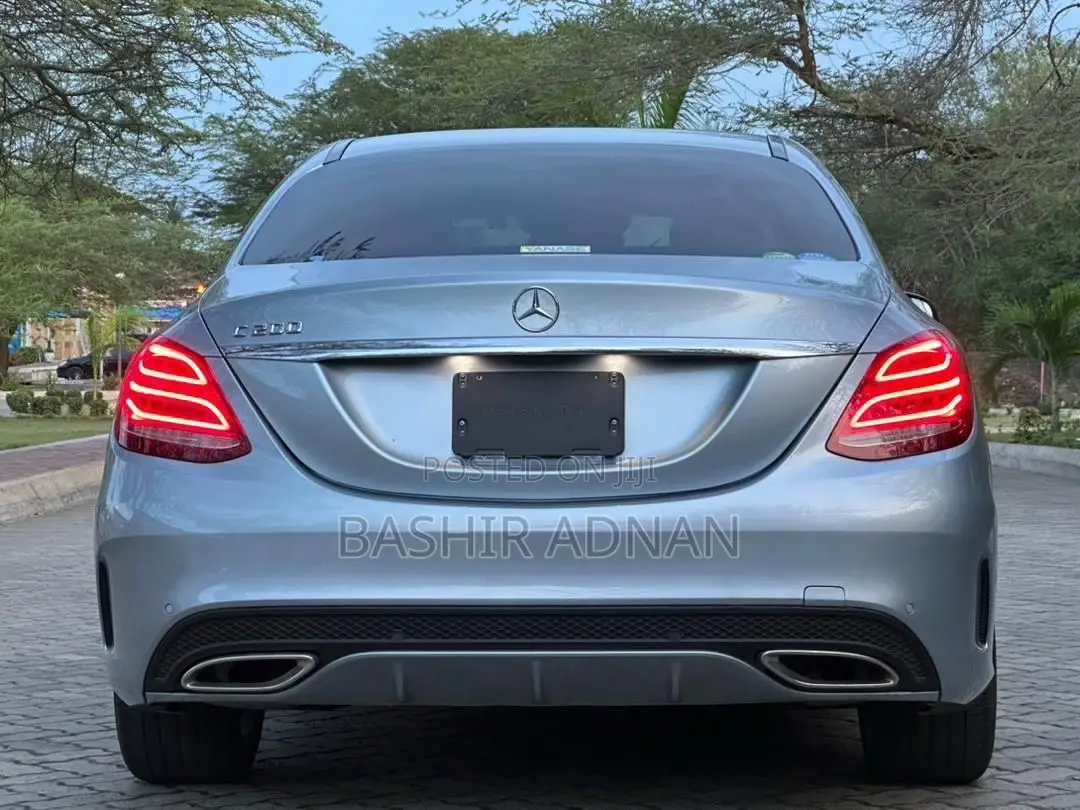 Mercedes-Benz C-Class 2016 Silver