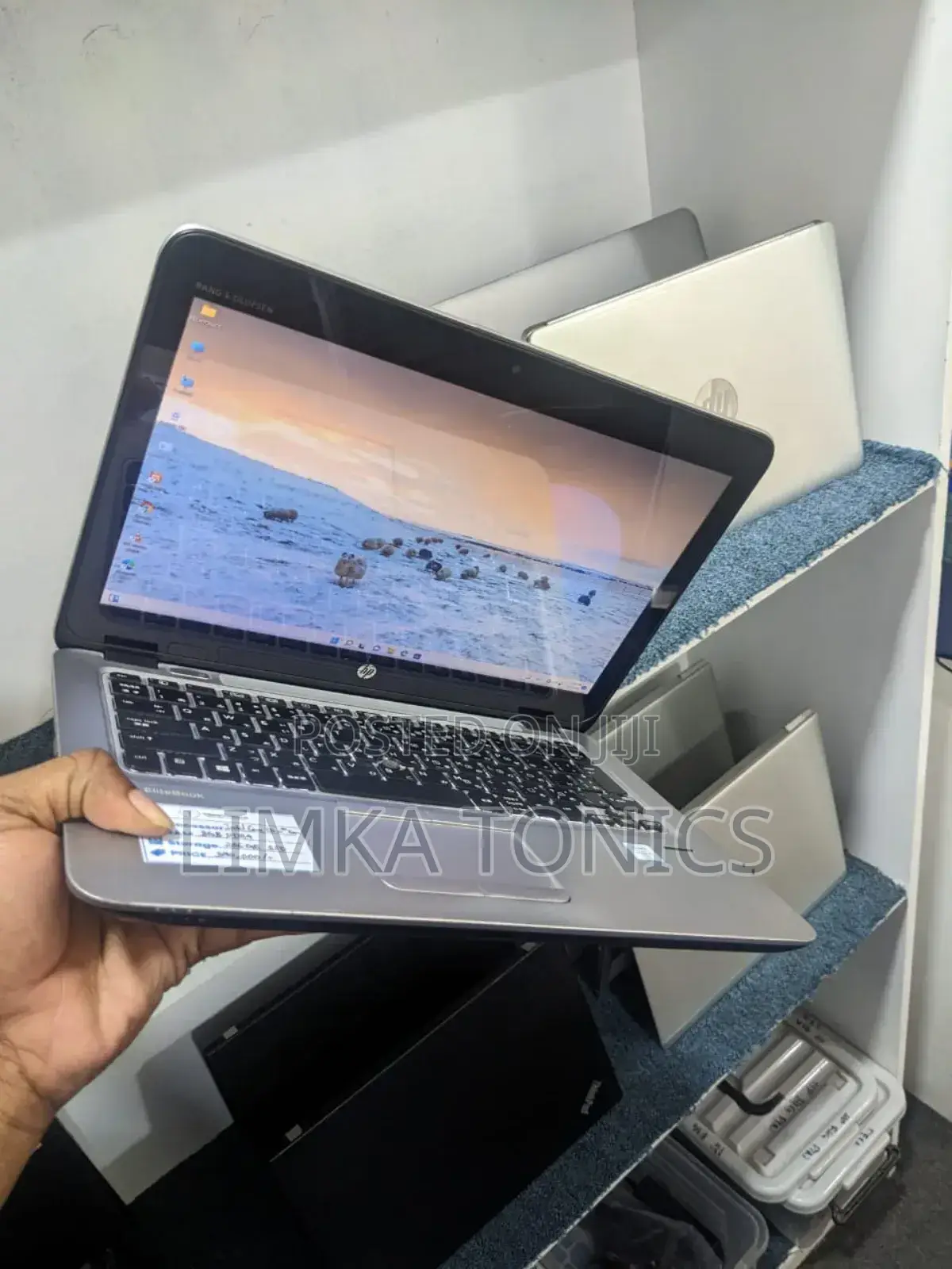 New Laptop HP EliteBook 820 G3 8GB Intel Core i5 SSD 256GB