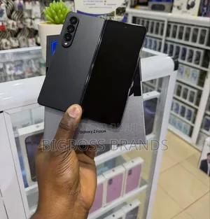 New Samsung Galaxy Z Fold4 512 GB