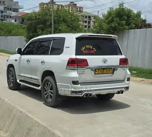 Toyota Land Cruiser 2020 White