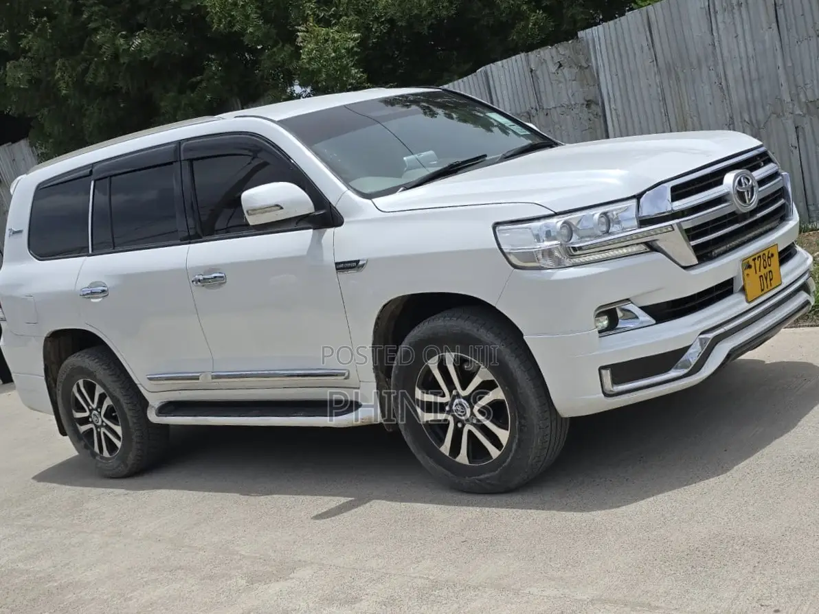 Toyota Land Cruiser 2020 White