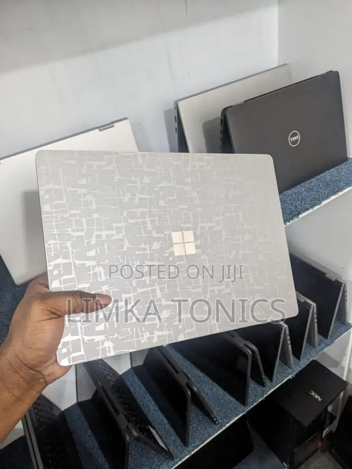 New Laptop Microsoft Surface Laptop 3 8GB Intel Core i5 SSD 256GB