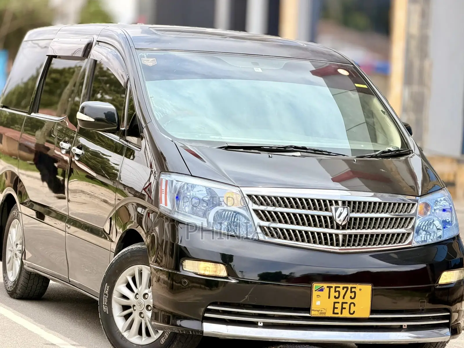 Toyota Alphard 2004 Black