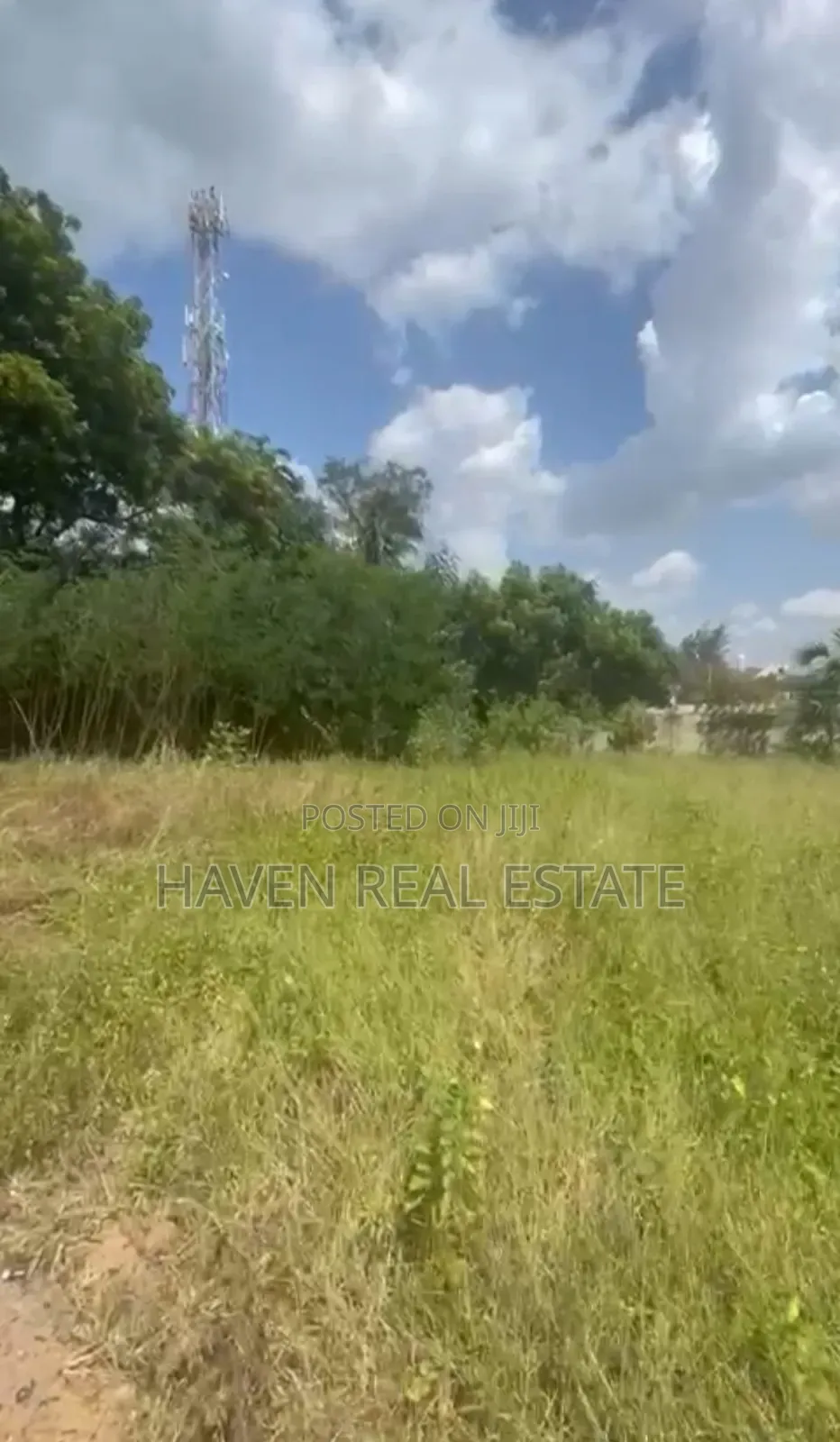 Prime Beach Plot for Sale at Bahari Beach
