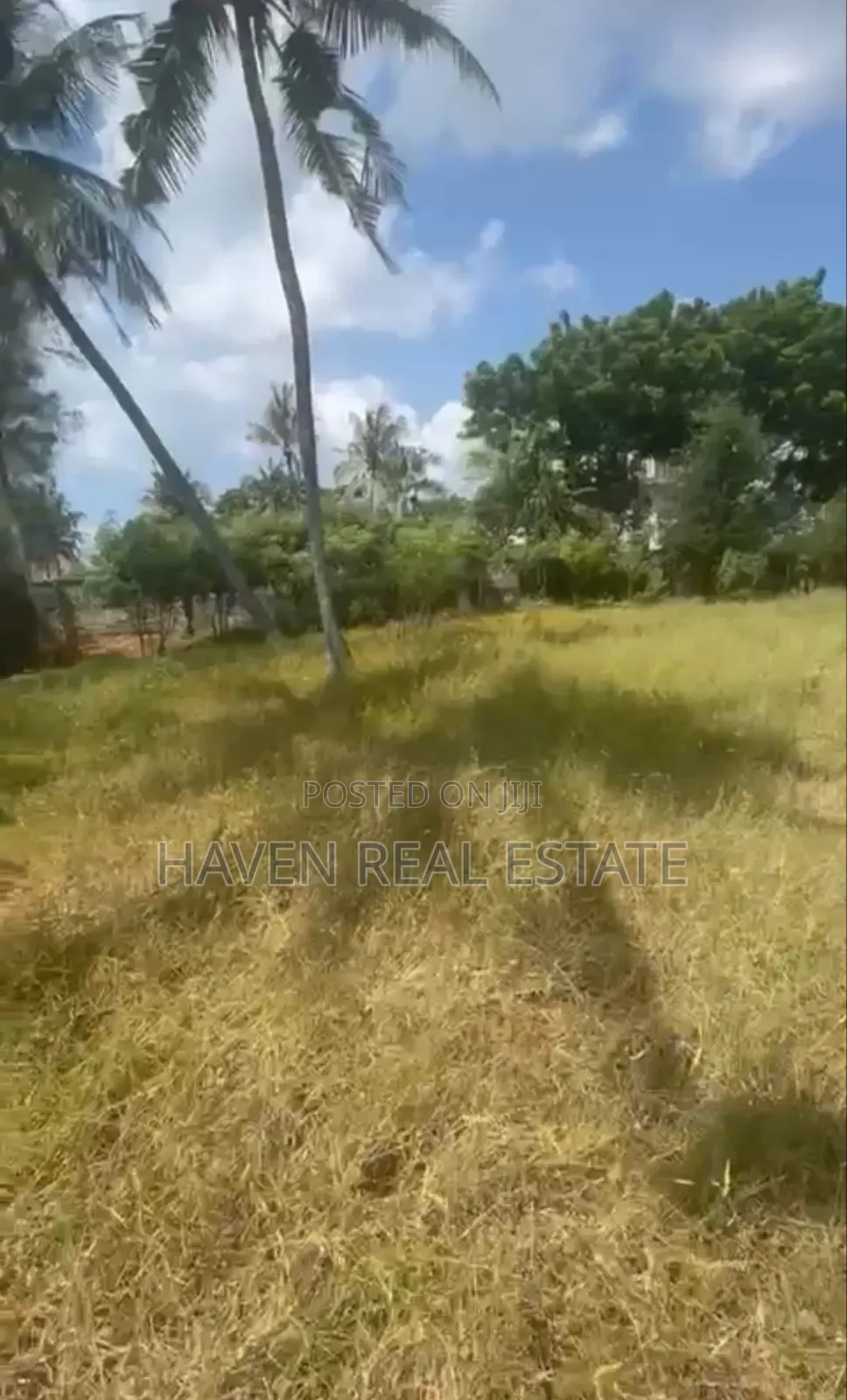 Prime Beach Plot for Sale at Bahari Beach