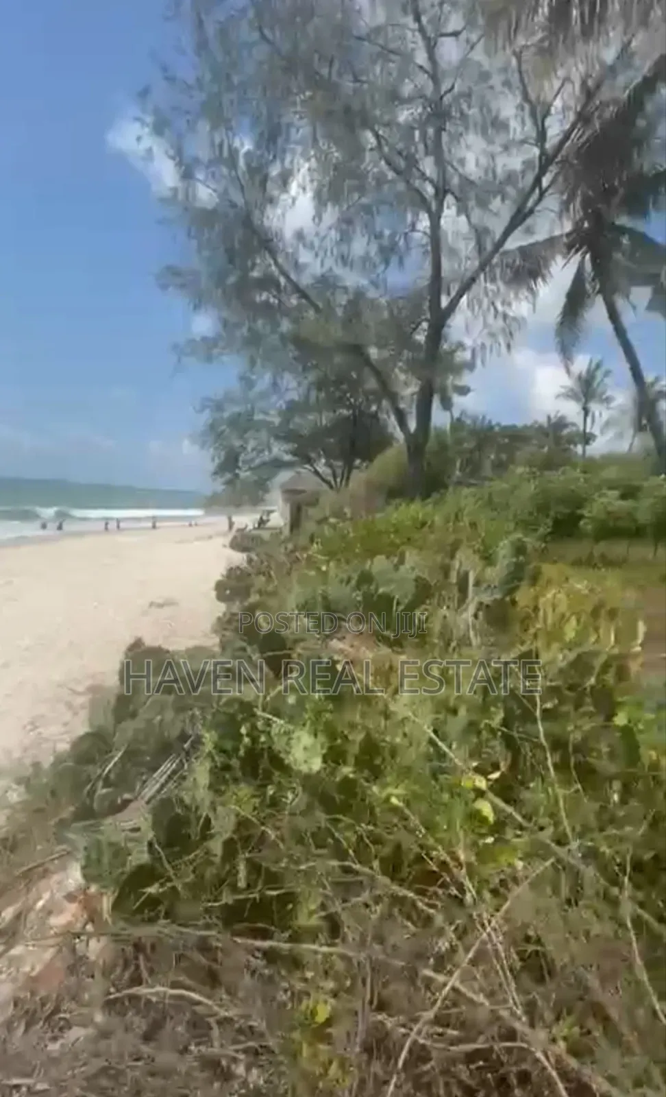 Prime Beach Plot for Sale at Bahari Beach