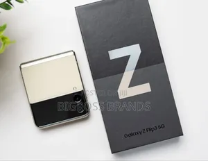 New Samsung Galaxy Z Flip 3 128 GB