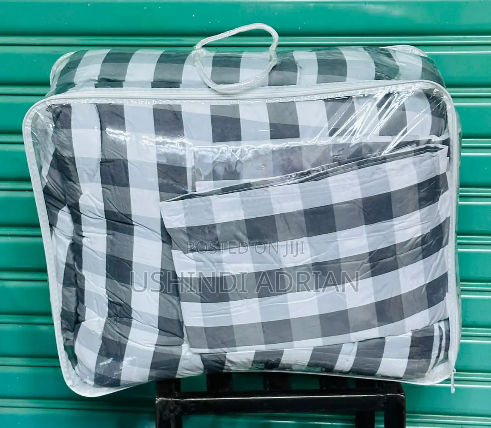 Duvet Cover Set–Material Cotton