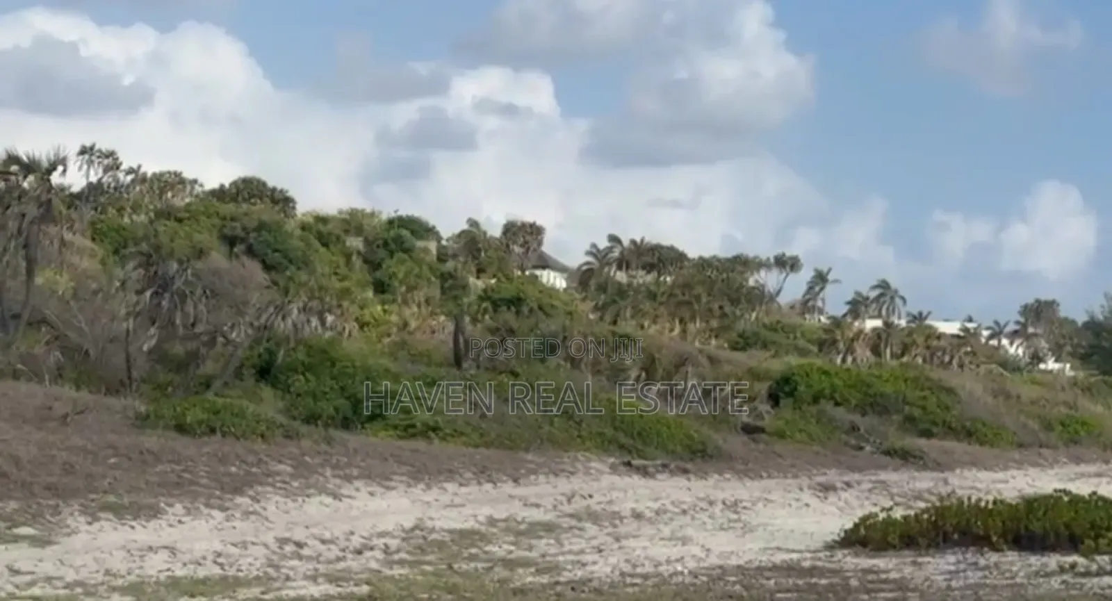 Amazing Beach Plot for Sale at Kigamboni