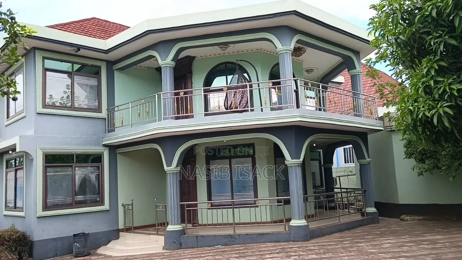Furnished 7bdrm House in Mkolani for sale