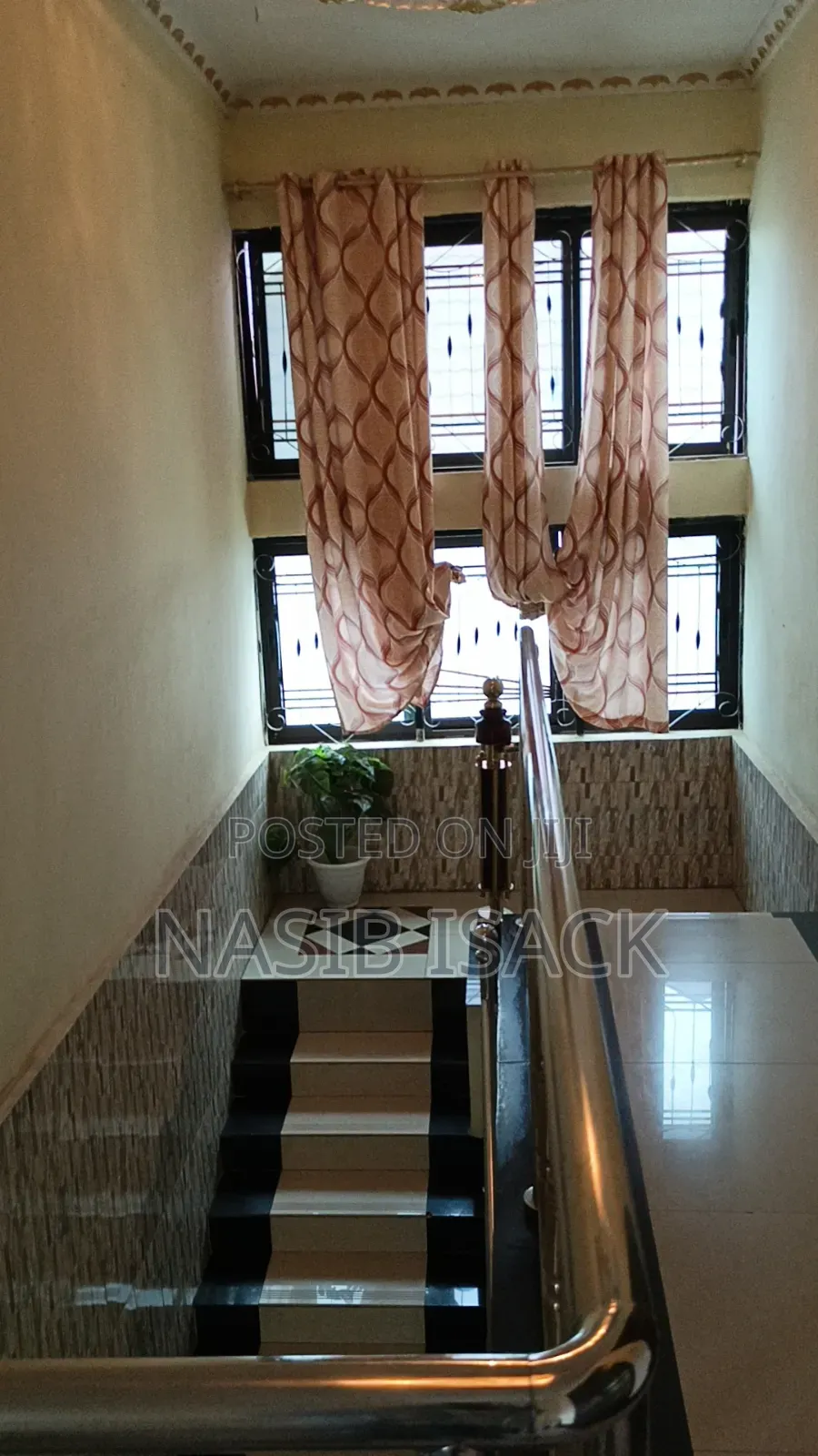 Furnished 7bdrm House in Mkolani for sale