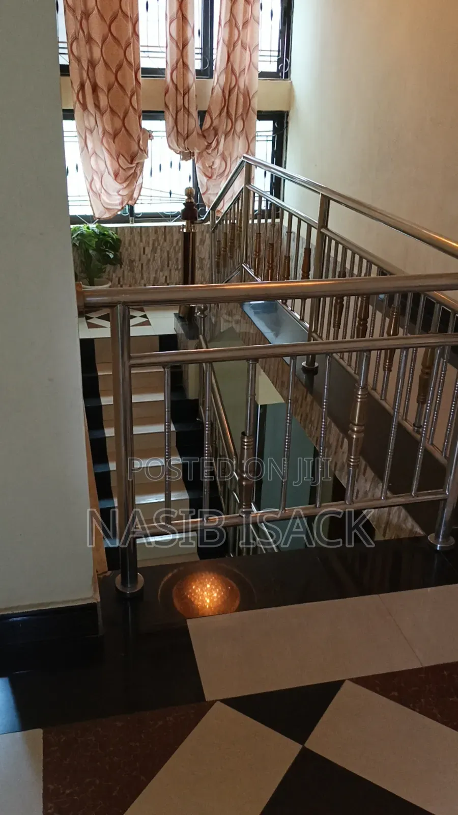 Furnished 7bdrm House in Mkolani for sale