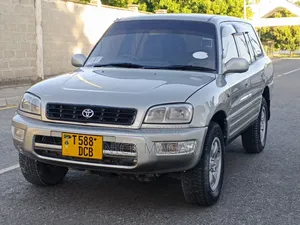 Toyota RAV4 Automatic 2000 Gray