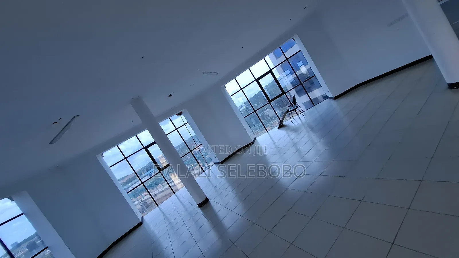 Privatte Office Flow 3 Big Spaces